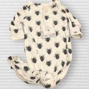 Kate Quinn | Bamboo | Black Spider | Tie Knot | Gown